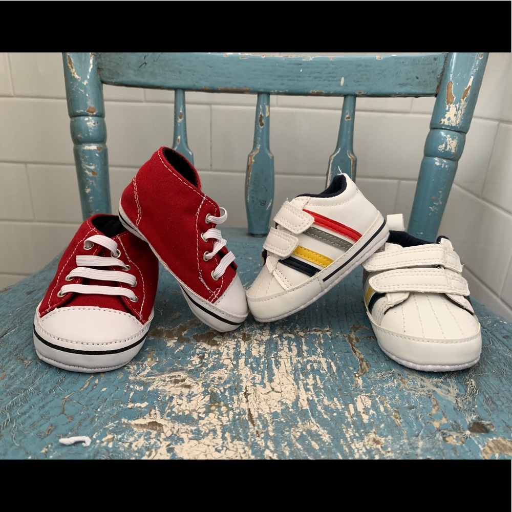 Two pairs of baby shoes 0-6 months